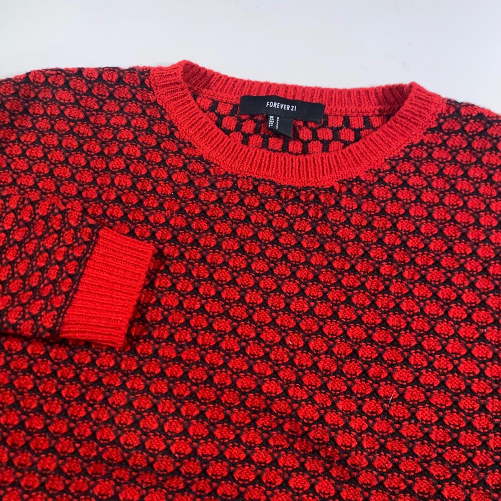 Forever 21 Womens Red Black Honeycomb Knit Crewneck Sweater Size S N208